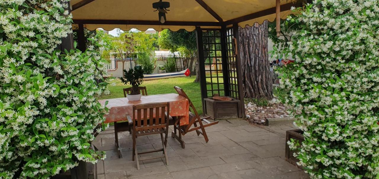 La Casa Di Mare Villa Silvi Marina Buitenkant foto