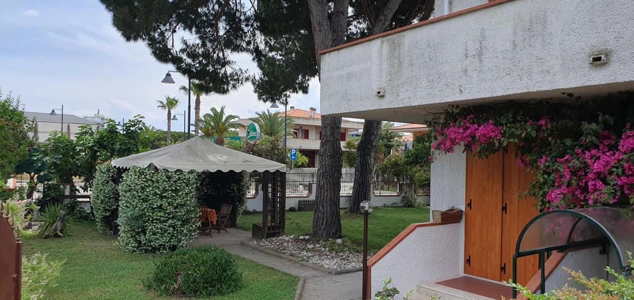 La Casa Di Mare Villa Silvi Marina Buitenkant foto